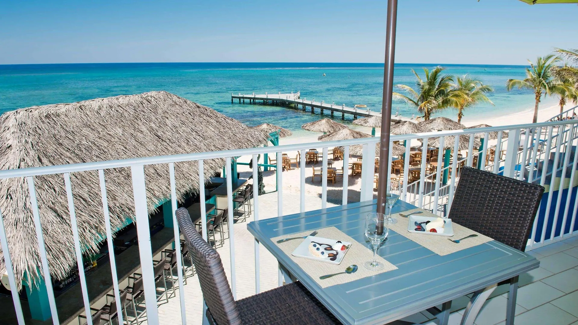 Wyndham Reef Resort, Grand Cayman East End