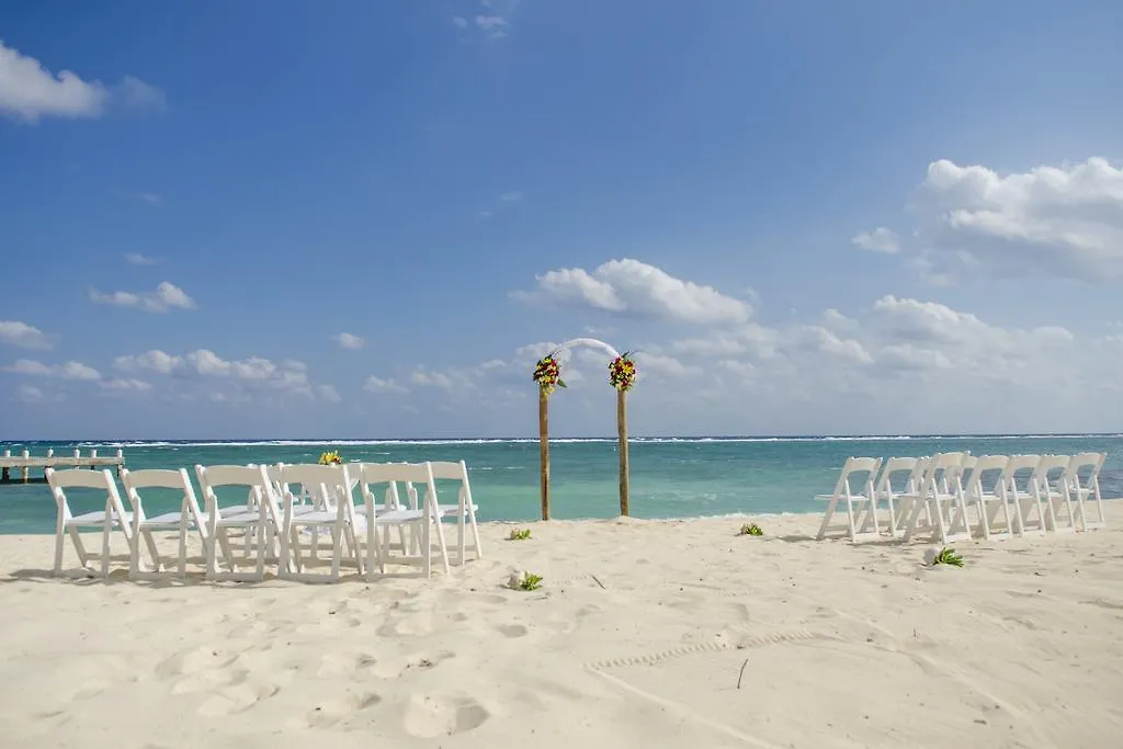 **** Resort Wyndham Reef Resort, Grand Cayman East End Cayman Islands