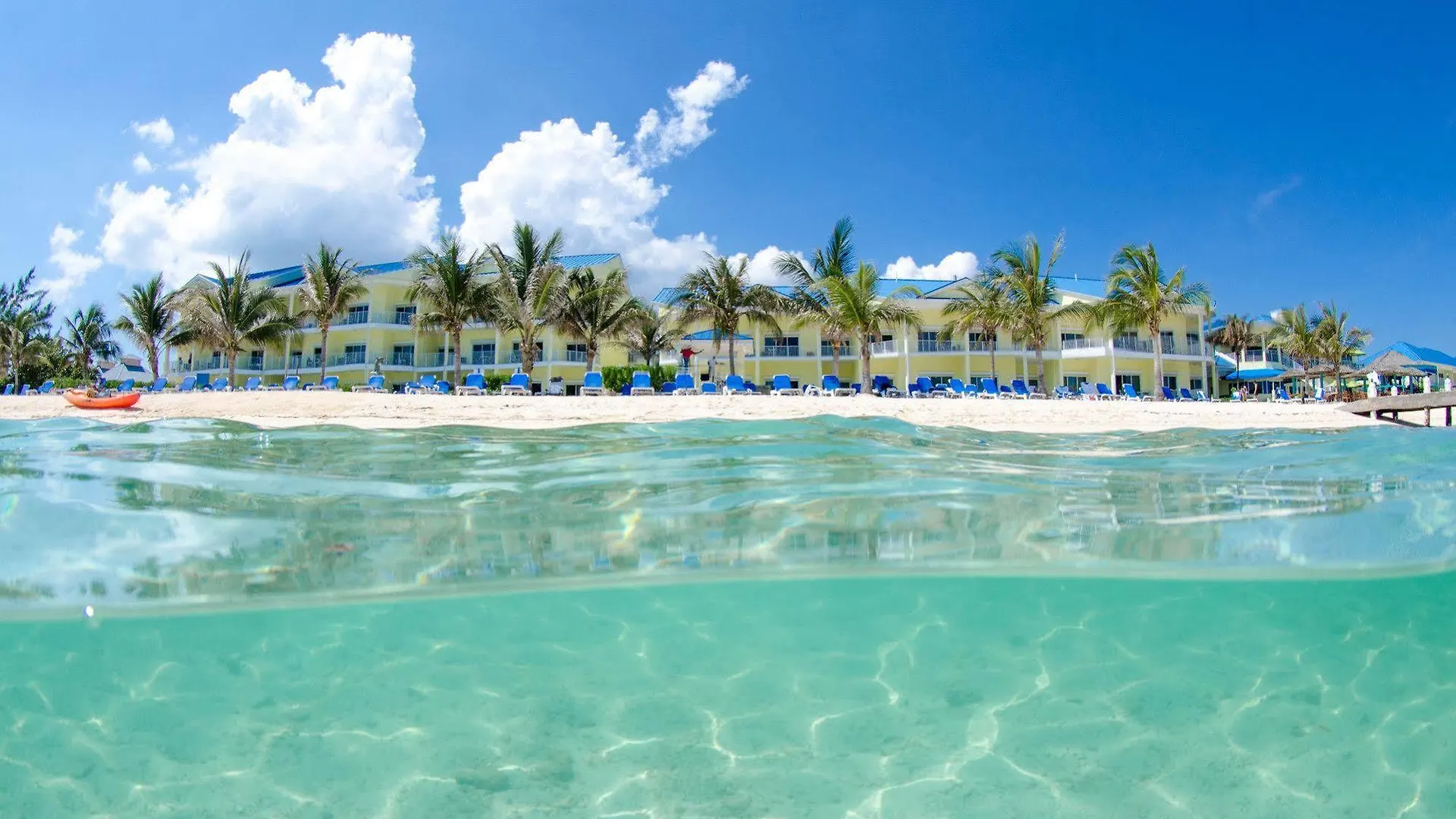 Wyndham Reef Resort, Grand Cayman East End