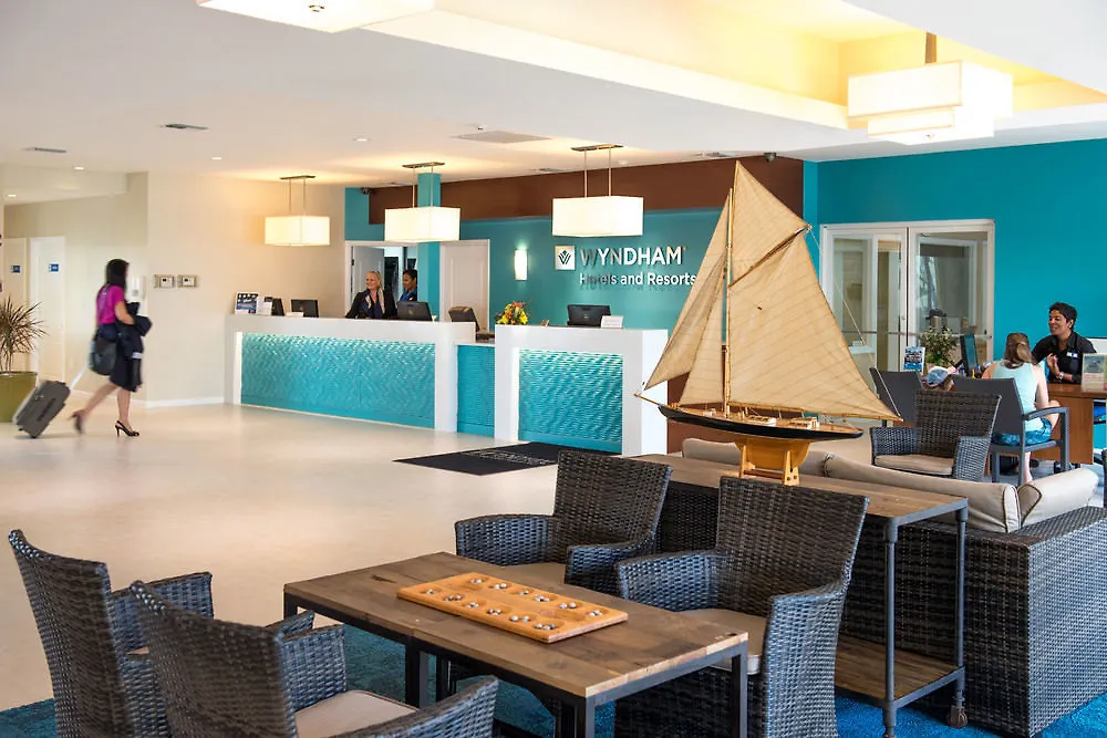Wyndham Reef Resort, Grand Cayman East End Resort