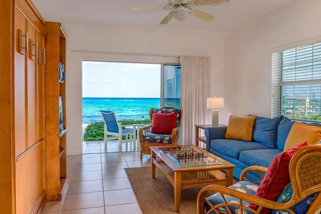 Wyndham Reef Resort, Grand Cayman East End