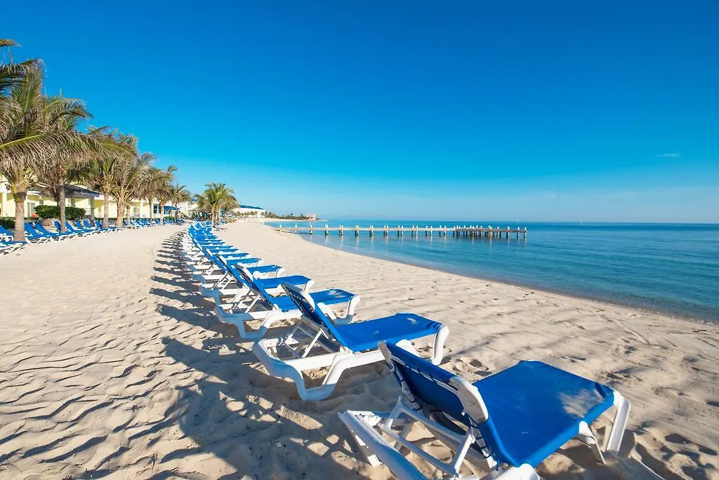 Wyndham Reef Resort, Grand Cayman East End 4*,  Kaimaninseln